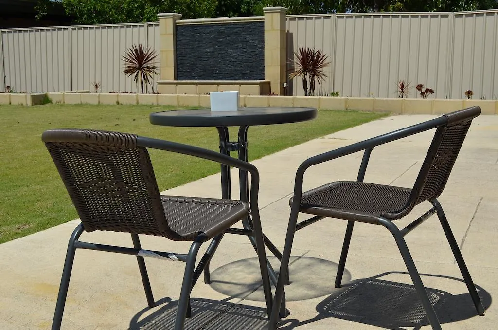 Ellard Bed & Breakfast Perth 4*,  Australia
